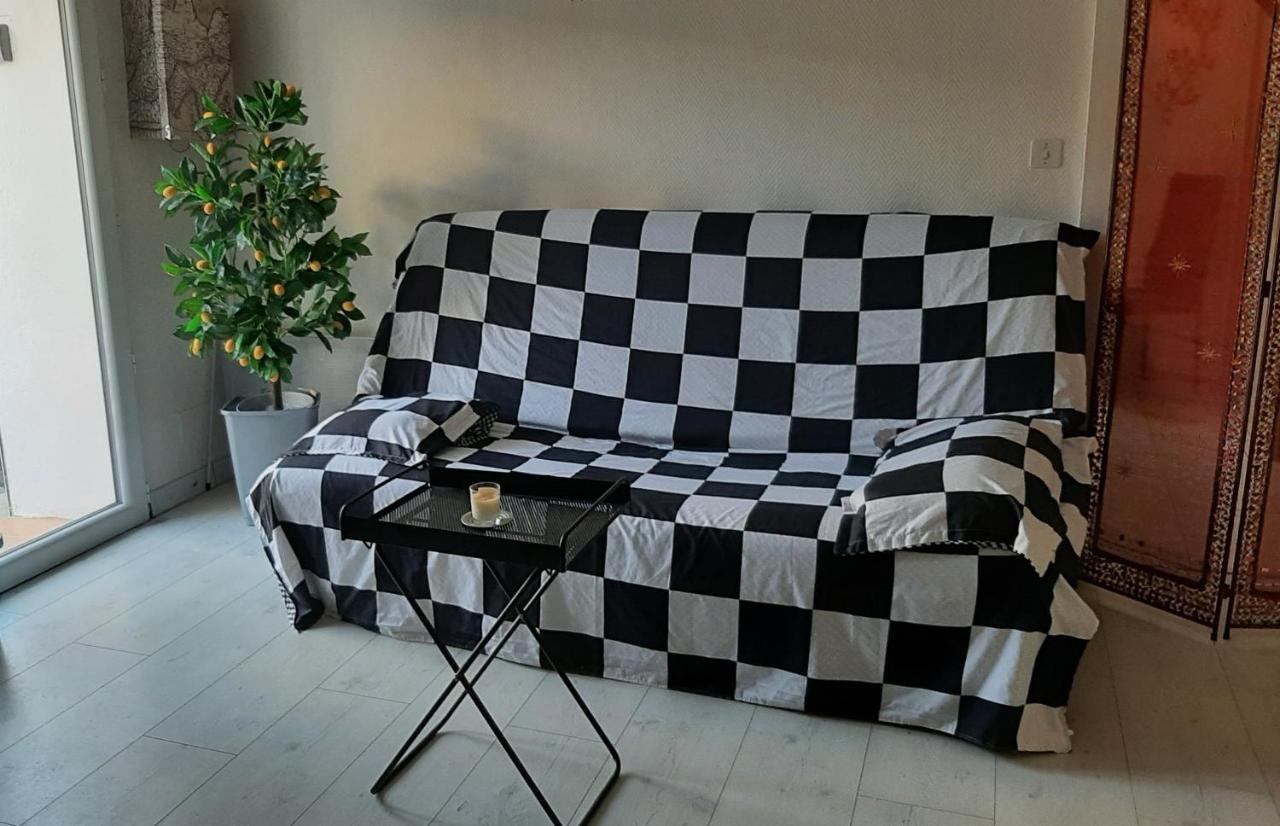 Charmant T2 Tout Confort Au Centre Du Village ! Florensac Zewnętrze zdjęcie
